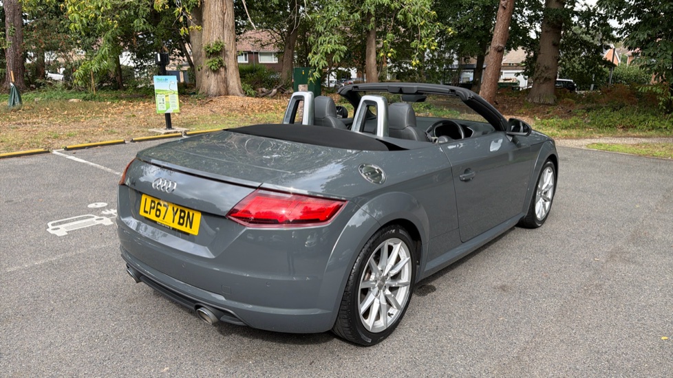 Audi TT 1.8T FSI Sport 2dr Petrol Roadster - Image 32