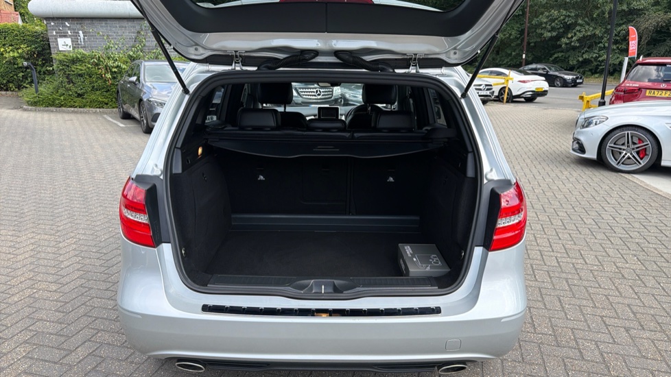 Mercedes-Benz B-Class B180 [1.5] CDI Sport 5dr Auto Diesel Hatchback - Image 4