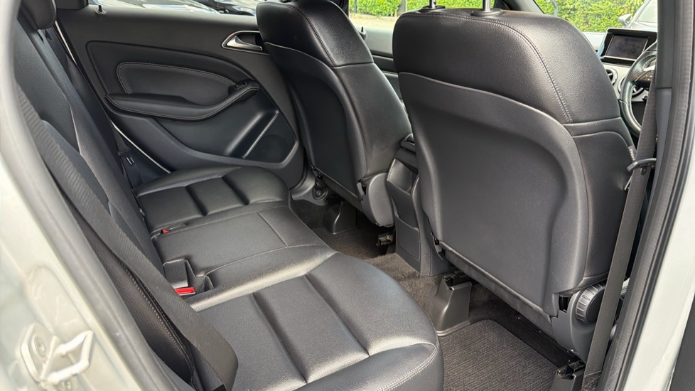Mercedes-Benz B-Class B180 [1.5] CDI Sport 5dr Auto Diesel Hatchback - Image 35