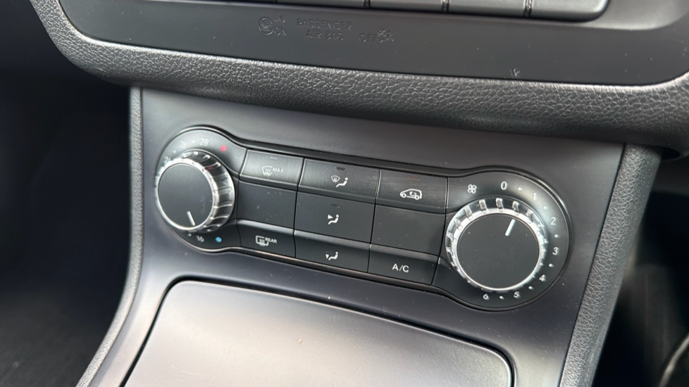 Mercedes-Benz B-Class B180 [1.5] CDI Sport 5dr Auto Diesel Hatchback - Image 43