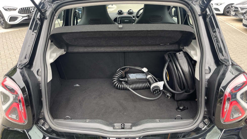 smart EQ forfour hatchback 60kW EQ Prime Exclusive 17kWh 5dr Auto [22kWch] Electric Hatchback - Image 4