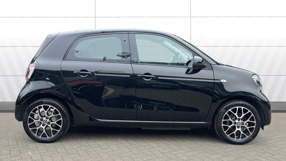 smart EQ forfour hatchback 60kW EQ Prime Exclusive 17kWh 5dr Auto [22kWch] Electric Hatchback - Image 5