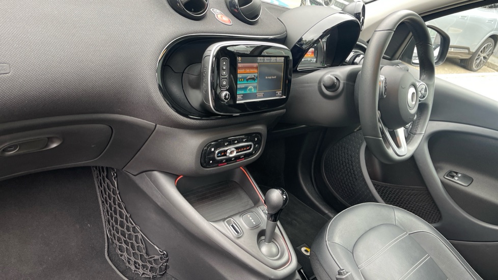 smart EQ forfour hatchback 60kW EQ Prime Exclusive 17kWh 5dr Auto [22kWch] Electric Hatchback - Image 9