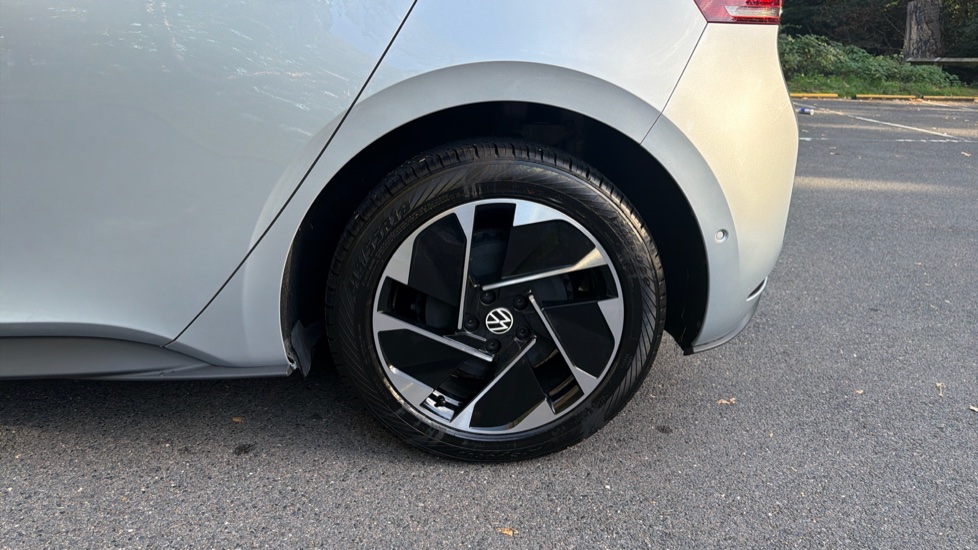 Volkswagen ID.3 150kW Match Pro 59kWh 5dr Auto Electric Hatchback - Image 37