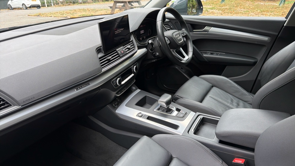 Audi Q5 45 TFSI Quattro Sport 5dr S Tronic Petrol Estate - Image 9