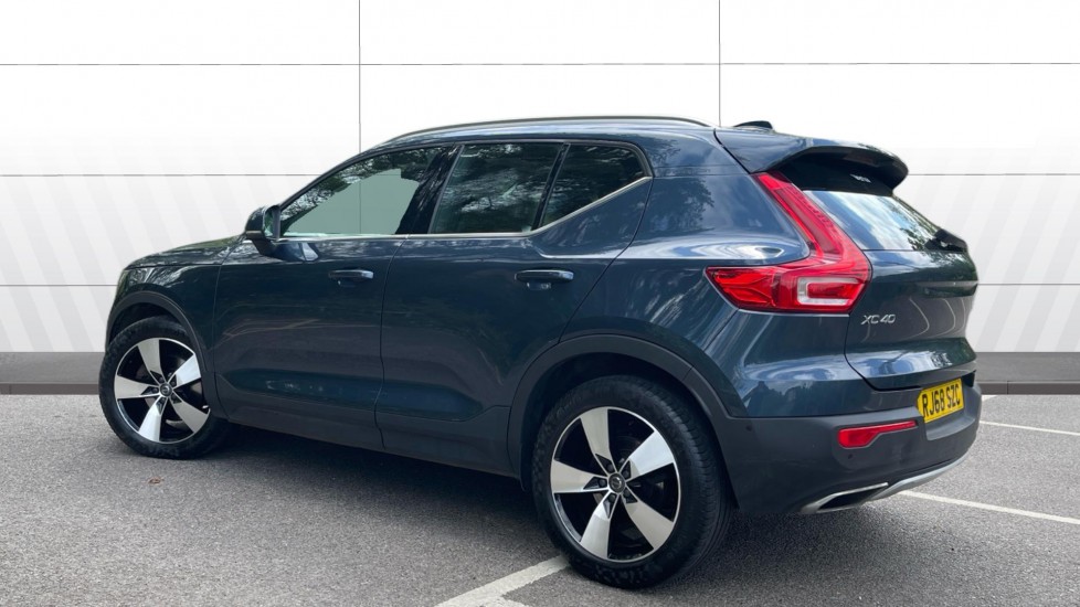 Volvo XC40 2.0 T5 Inscription 5dr AWD Geartronic Petrol Estate - Image 2