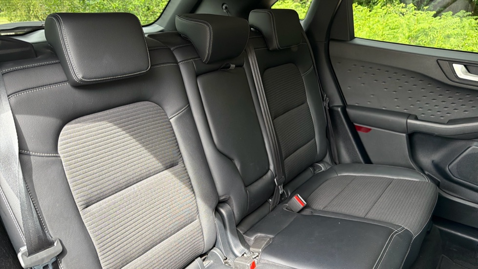 Ford Kuga 1.5 EcoBlue Titanium First Edition 5dr Diesel Estate - Image 16