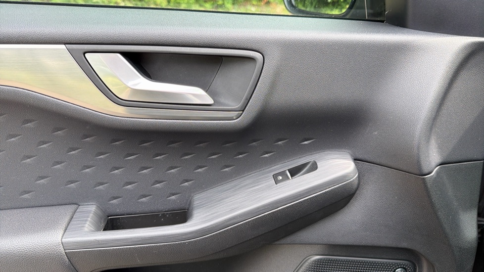 Ford Kuga 1.5 EcoBlue Titanium First Edition 5dr Diesel Estate - Image 34