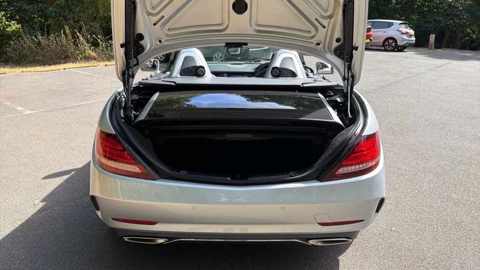 Mercedes-Benz SLC 300 AMG Line 2dr 9G-Tronic Petrol Roadster - Image 4