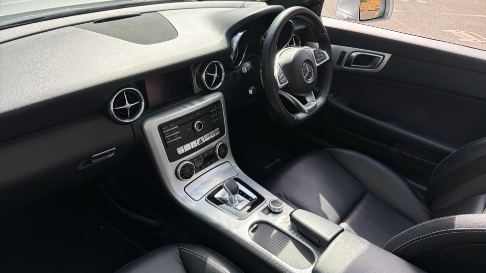 Mercedes-Benz SLC 300 AMG Line 2dr 9G-Tronic Petrol Roadster - Image 9