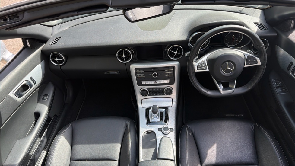 Mercedes-Benz SLC 300 AMG Line 2dr 9G-Tronic Petrol Roadster - Image 10