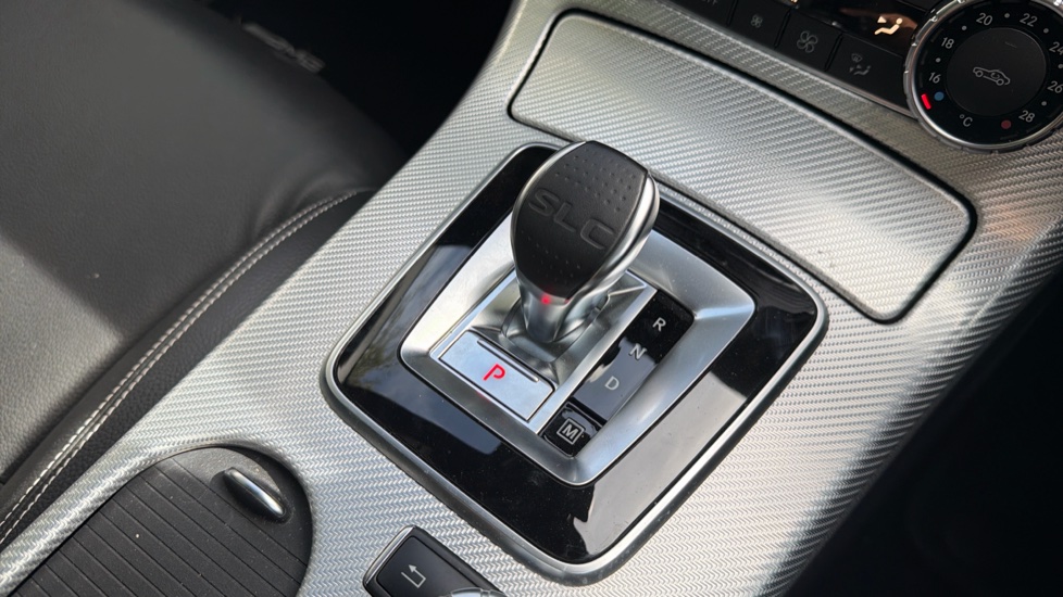 Mercedes-Benz SLC 300 AMG Line 2dr 9G-Tronic Petrol Roadster - Image 13