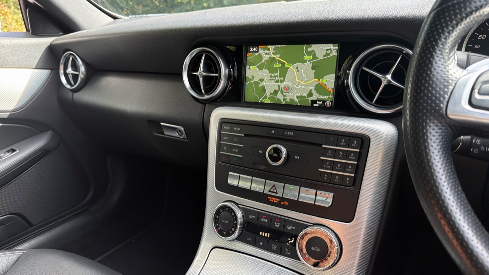 Mercedes-Benz SLC 300 AMG Line 2dr 9G-Tronic Petrol Roadster - Image 14