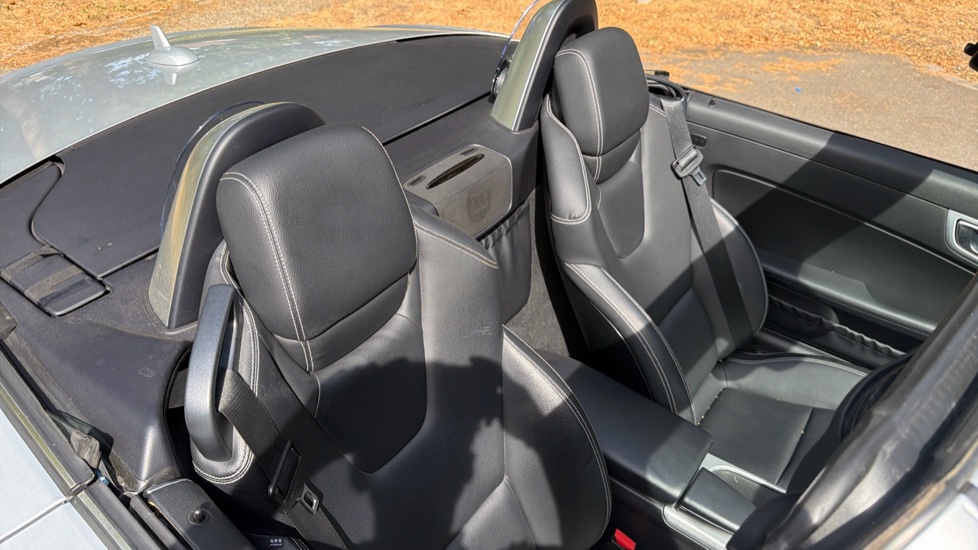 Mercedes-Benz SLC 300 AMG Line 2dr 9G-Tronic Petrol Roadster - Image 16