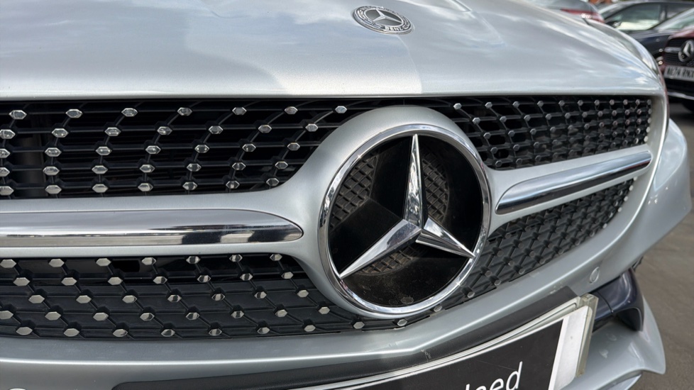 Mercedes-Benz SLC 300 AMG Line 2dr 9G-Tronic Petrol Roadster - Image 22