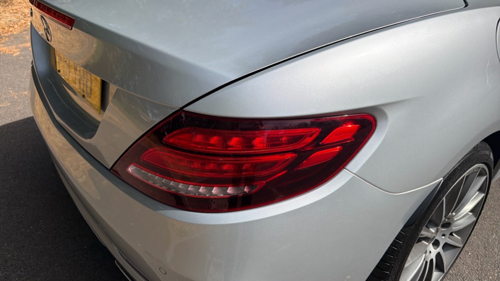 Mercedes-Benz SLC 300 AMG Line 2dr 9G-Tronic Petrol Roadster - Image 34