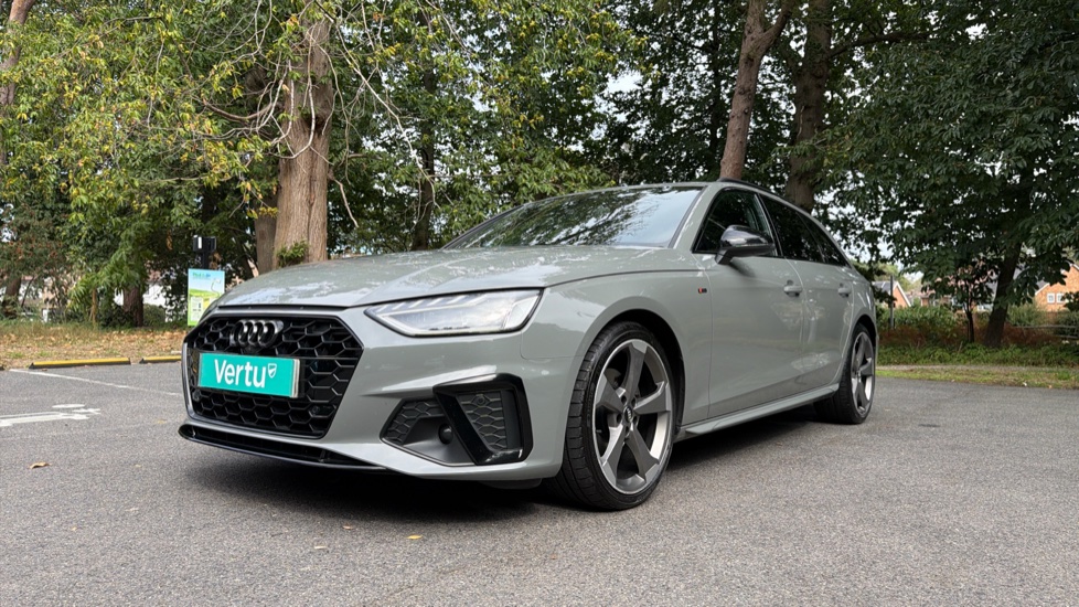 Audi A4 35 TDI Black Edition 5dr S Tronic Diesel Estate - Image 29