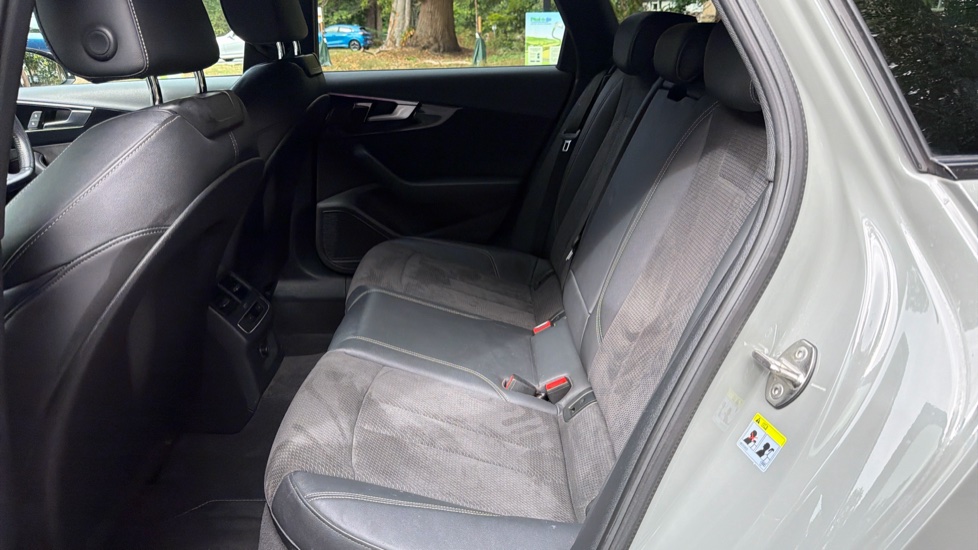 Audi A4 35 TDI Black Edition 5dr S Tronic Diesel Estate - Image 33