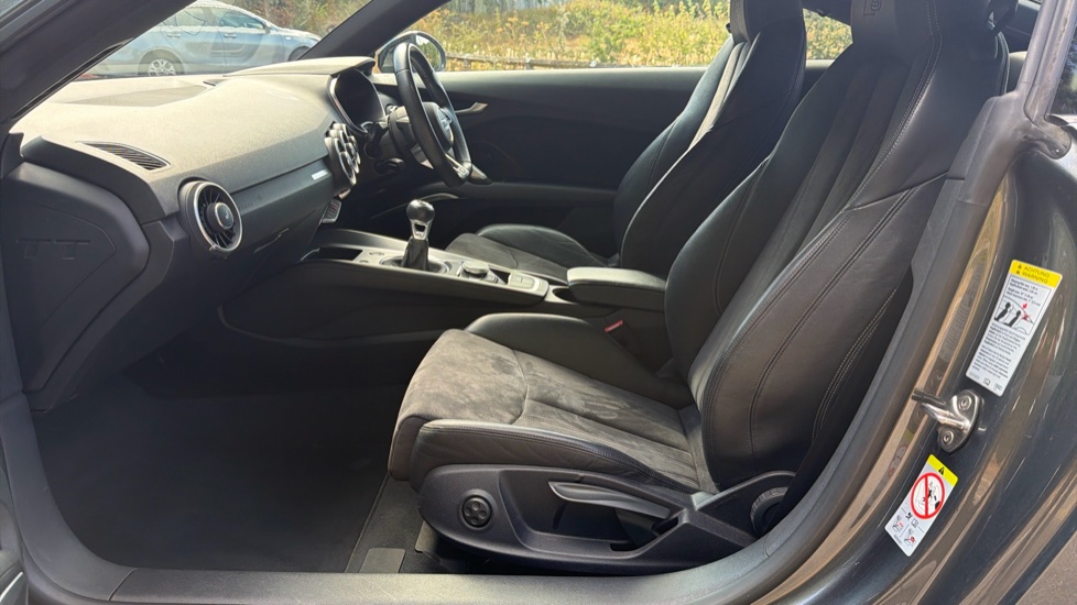 Audi TT 1.8T FSI Black Edition 2dr Petrol Coupe - Image 28