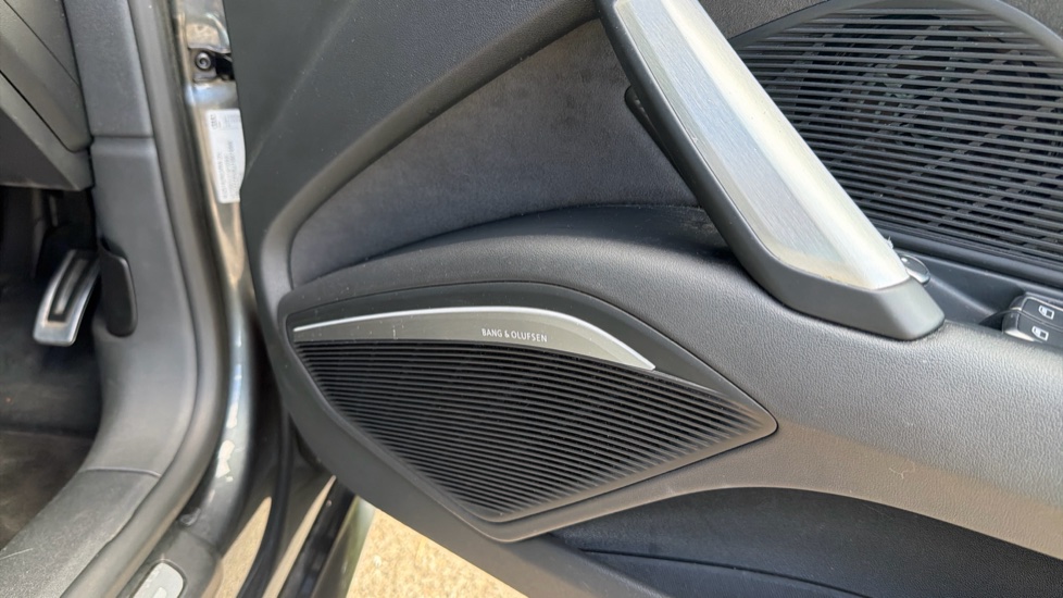 Audi TT 1.8T FSI Black Edition 2dr Petrol Coupe - Image 39
