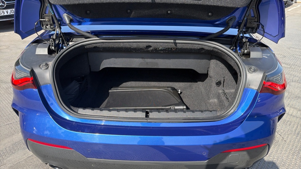 BMW 4 Series 420d MHT M Sport 2dr Step Auto Diesel Convertible - Image 4