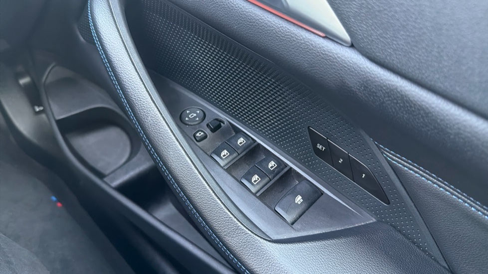 BMW 4 Series 420d MHT M Sport 2dr Step Auto Diesel Convertible - Image 39