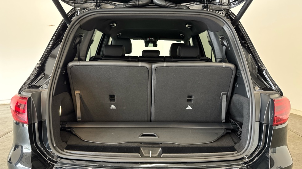 Mercedes-Benz GLB 200 Sport Executive 5dr 7G-Tronic Petrol Estate - Image 4
