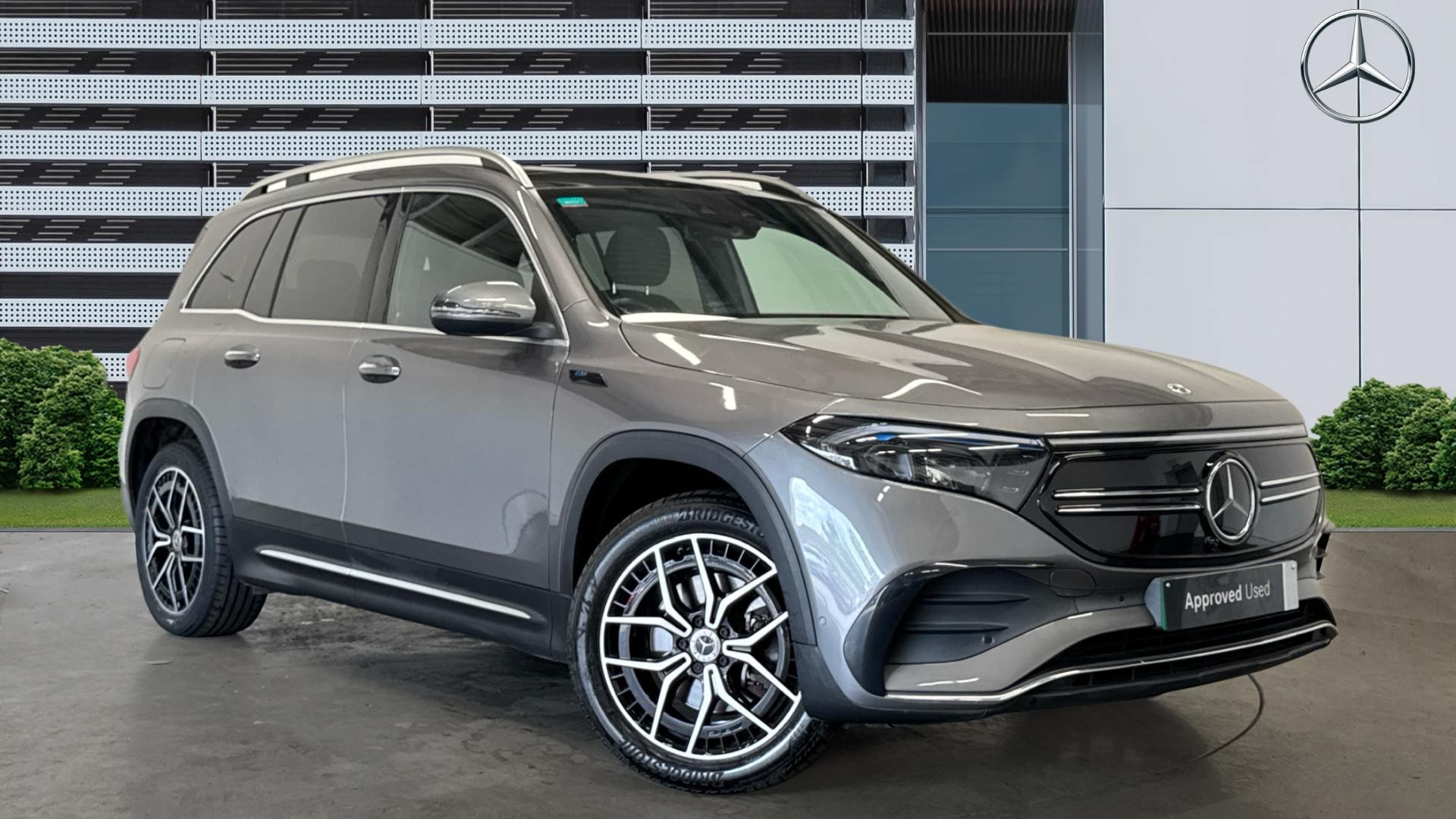 Mercedes-Benz EQB listing photo