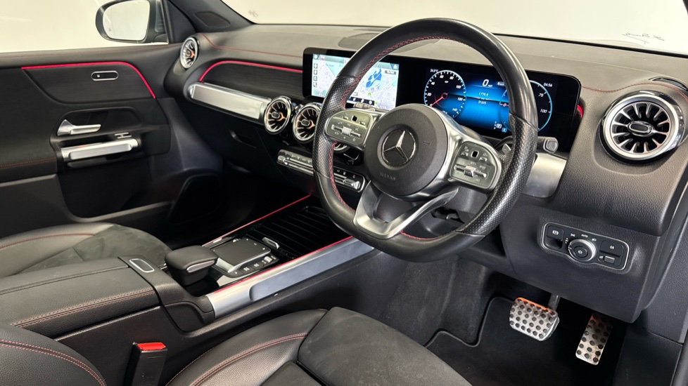 Mercedes-Benz Eqb 300 4M 168kW AMG Line Premium 66.5kWh 5dr Auto Electric Estate - Image 11