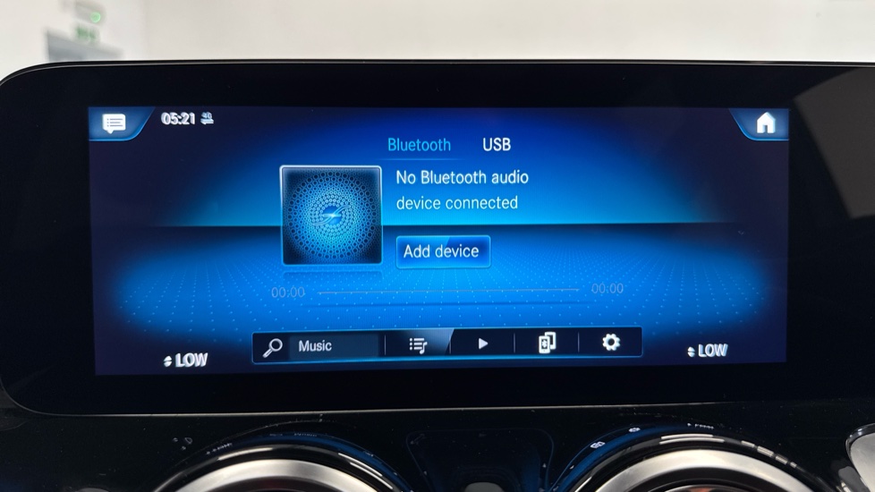 Mercedes-Benz Eqb 300 4M 168kW AMG Line Premium 66.5kWh 5dr Auto Electric Estate - Image 39