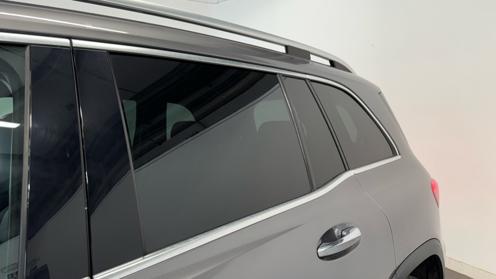 Mercedes-Benz Eqb 300 4M 168kW AMG Line Premium 66.5kWh 5dr Auto Electric Estate - Image 43