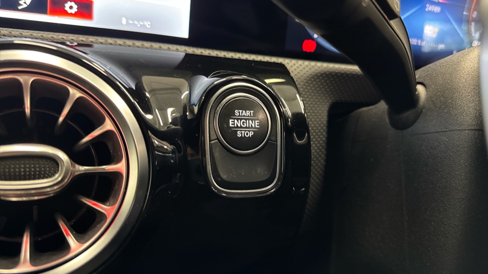Mercedes-Benz A-Class A250e AMG Line Premium 5dr Auto Hatchback - Image 31