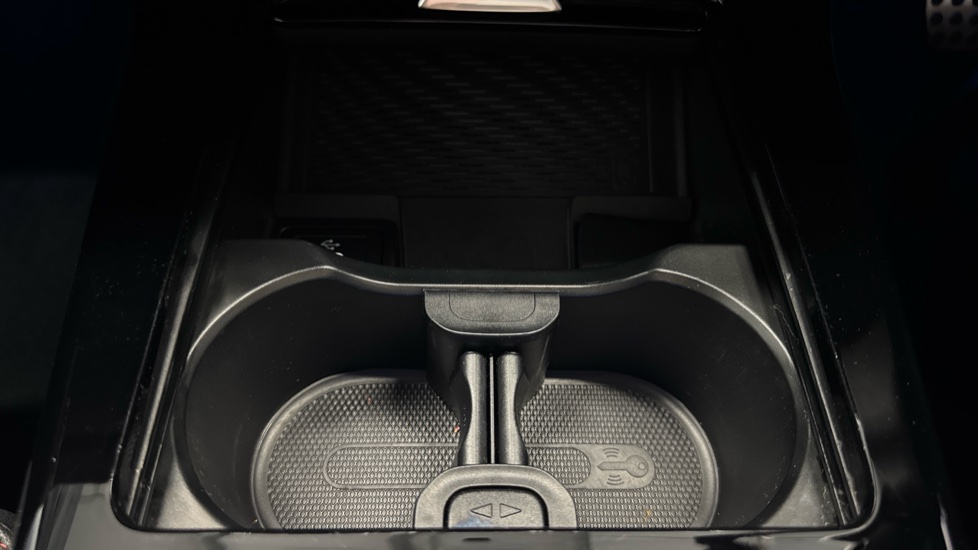 Mercedes-Benz A-Class A180 AMG Line Premium Plus 5dr Auto Petrol Hatchback - Image 34