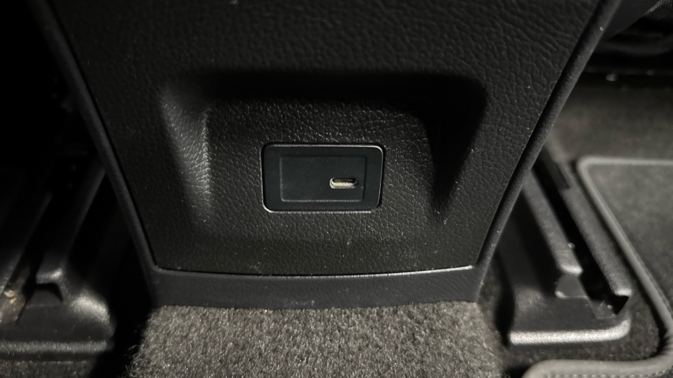 Mercedes-Benz Eqa 250 140kW AMG Line 66.5kWh 5dr Auto Electric Hatchback - Image 21