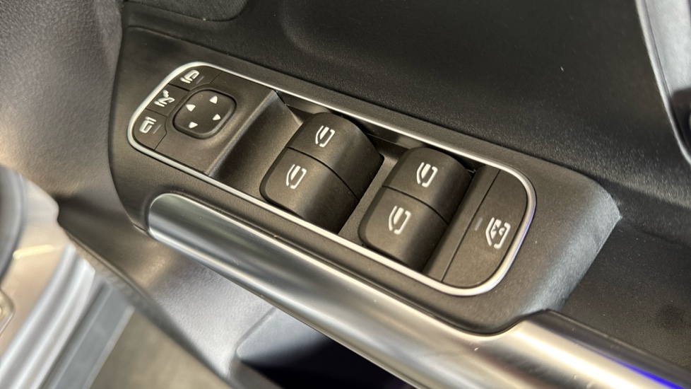 Mercedes-Benz Eqa 250 140kW AMG Line 66.5kWh 5dr Auto Electric Hatchback - Image 27