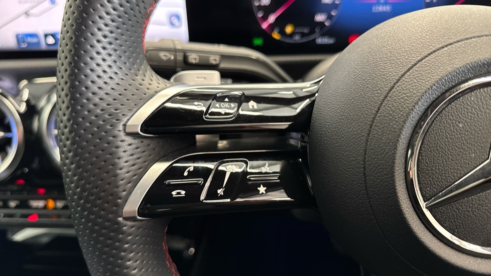 Mercedes-Benz A-Class A180 AMG Line Premium Plus 5dr Auto Petrol Hatchback - Image 28