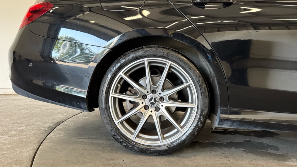 Mercedes-Benz E-Class E200 AMG Line Edition Premium 4dr 9G-Tronic Petrol Saloon - Image 7