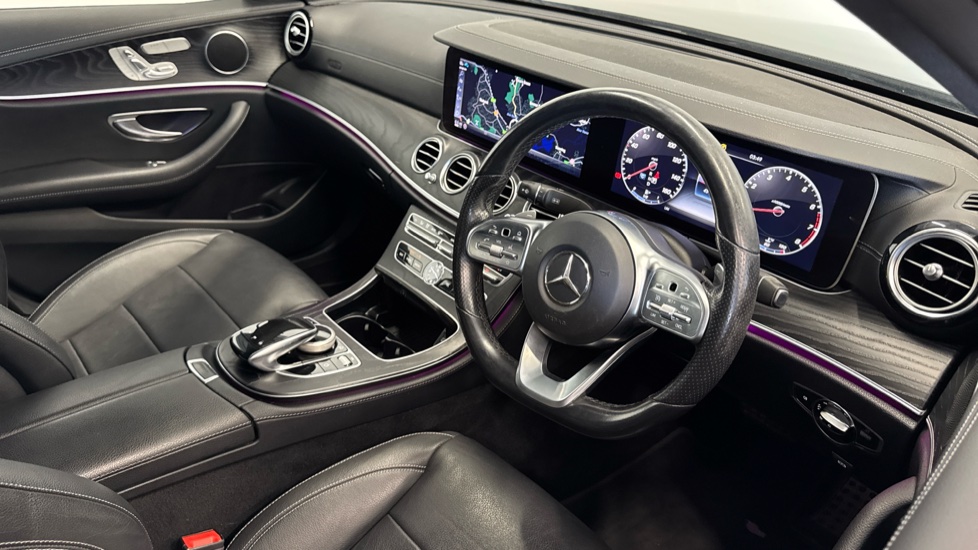 Mercedes-Benz E-Class E200 AMG Line Edition Premium 4dr 9G-Tronic Petrol Saloon - Image 11