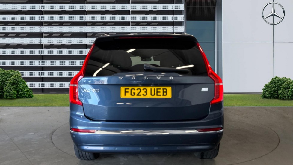 Volvo XC90 2.0 T8 [455] RC PHEV Ultimate Dark 5dr AWD Gtron Estate - Image 6