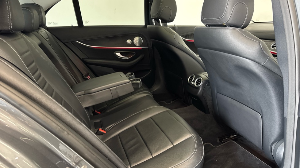 Mercedes-Benz E-Class E350d AMG Line Edition Premium Plus 4dr 9G-Tronic Diesel Saloon - Image 23