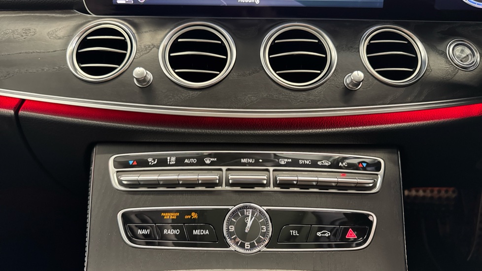 Mercedes-Benz E-Class E350d AMG Line Edition Premium Plus 4dr 9G-Tronic Diesel Saloon - Image 33