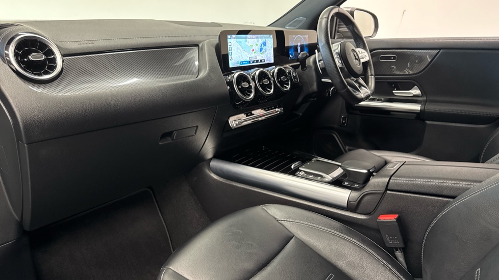 Mercedes-AMG GLA 35 4Matic 5dr Auto Petrol Hatchback - Image 9