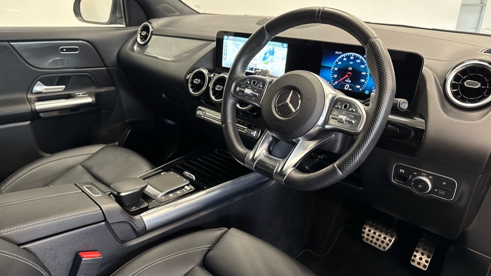 Mercedes-AMG GLA 35 4Matic 5dr Auto Petrol Hatchback - Image 11