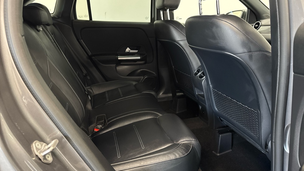 Mercedes-AMG GLA 35 4Matic 5dr Auto Petrol Hatchback - Image 22