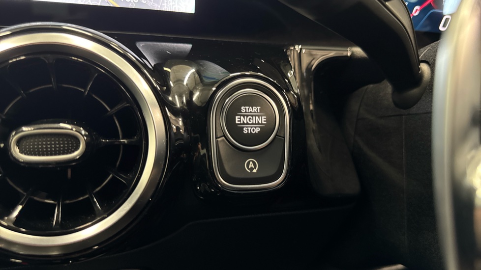 Mercedes-AMG GLA 35 4Matic 5dr Auto Petrol Hatchback - Image 32