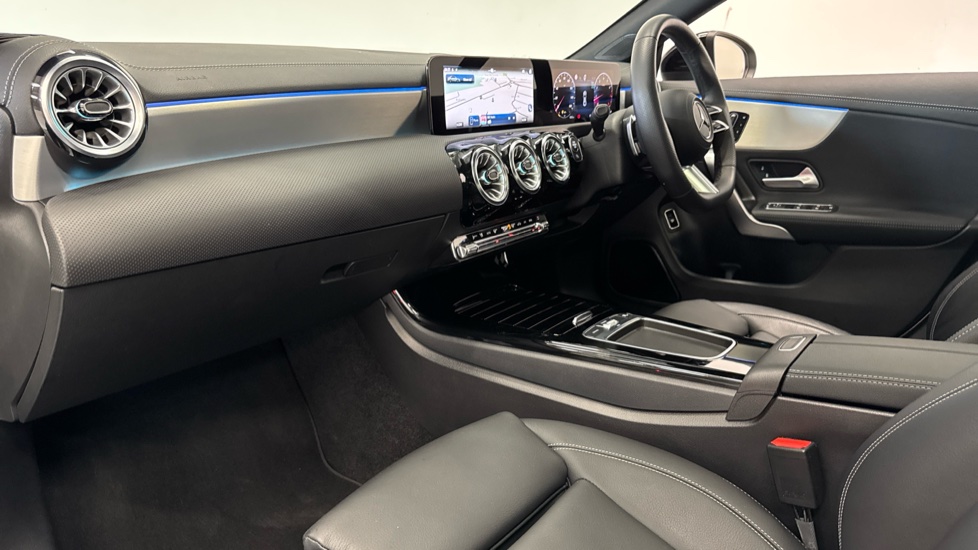 Mercedes-Benz CLA 200 AMG Line Premium Plus 4dr Tip Auto Petrol Saloon - Image 9