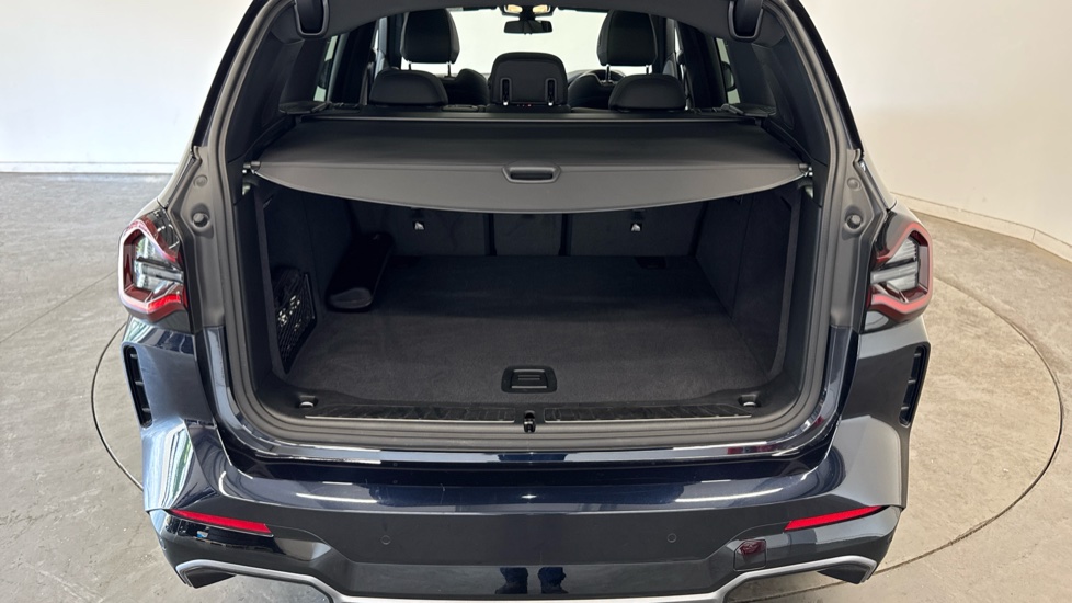 BMW iX3 210kW M Sport Pro 80kWh 5dr Auto Electric Estate - Image 4