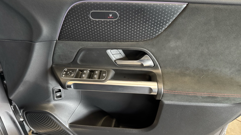 Mercedes-Benz Eqb 350 4M 215kW AMG Line Executive 66.5kWh 5dr At Electric Estate - Image 22