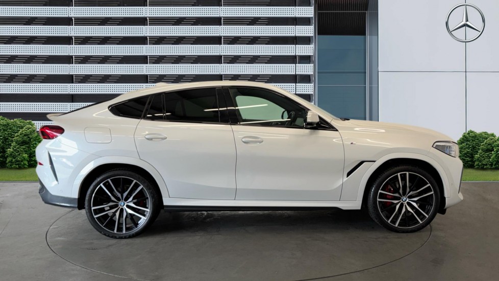 BMW X6 xDrive30d MHT M Sport 5dr Step Auto Diesel Estate - Image 5