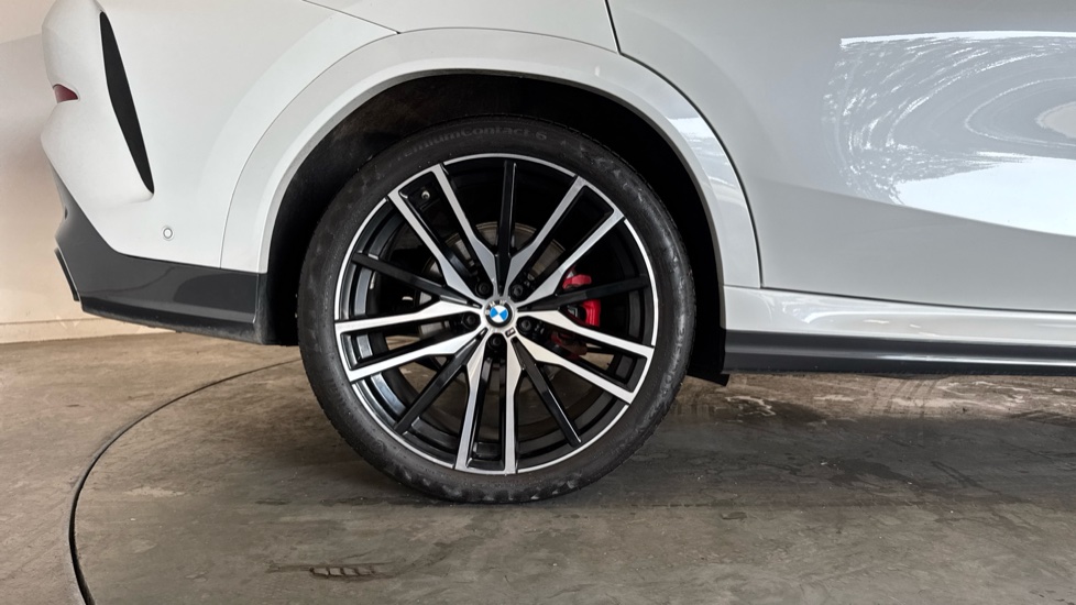 BMW X6 xDrive30d MHT M Sport 5dr Step Auto Diesel Estate - Image 7